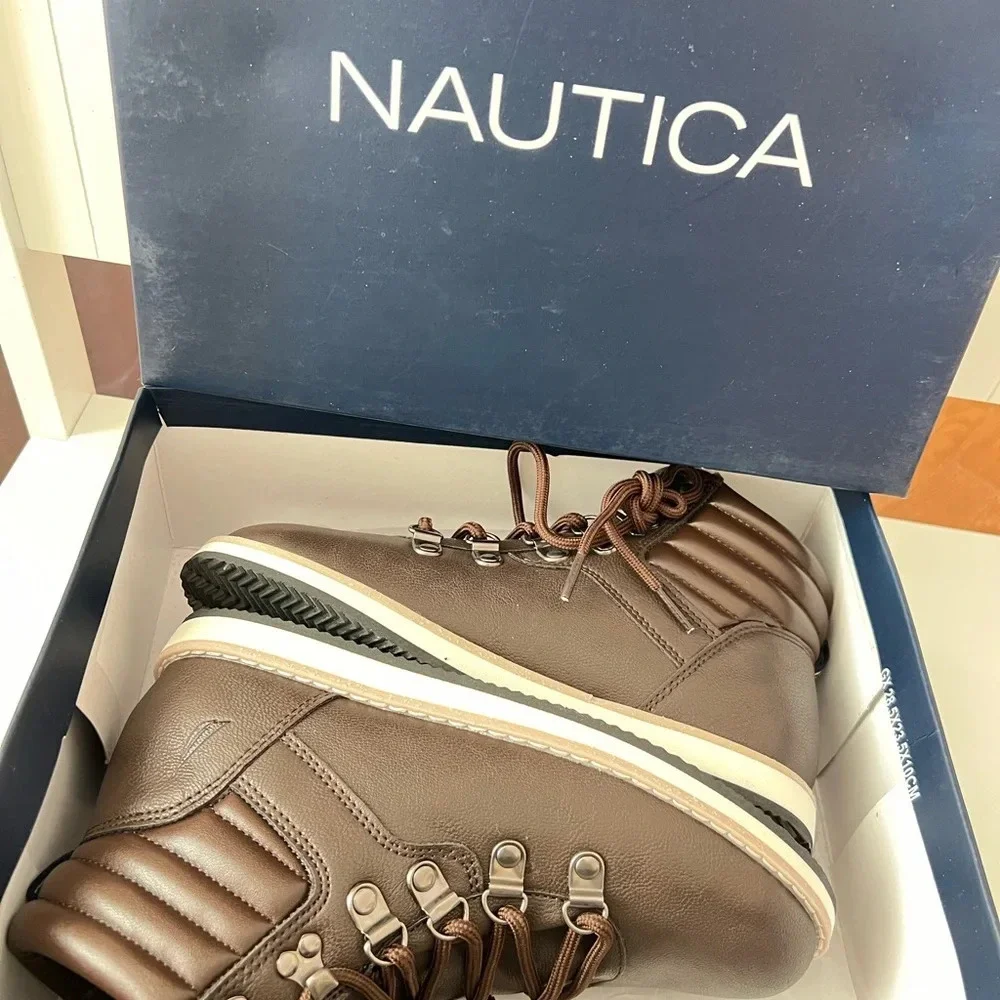 NAUTICA Alize Kids Ankle Chukka Boots Leather LaceUp Lug Sole sz Youth 3 Outdoor